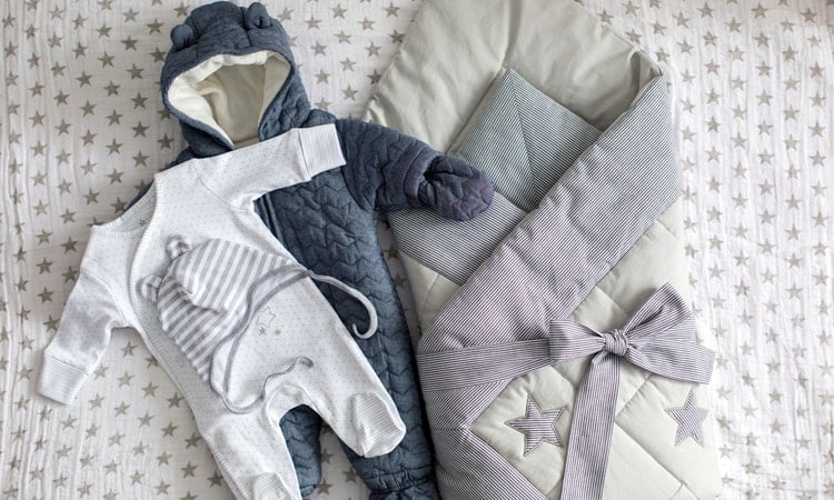 комплект теплой одежды для малыша